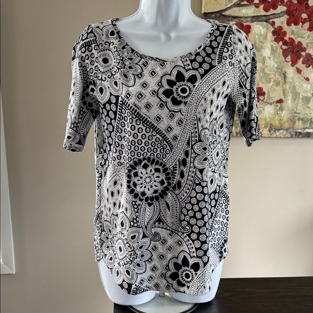 Loft vintage soft geometric paisley short sleeve shirt